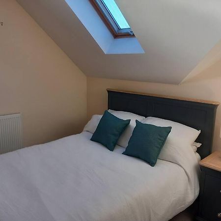 Roomy Penthouse 2 Double Bed Apartment - Spacious - Central Beeston - Free Secure Parking - ノッティンガム エクステリア 写真