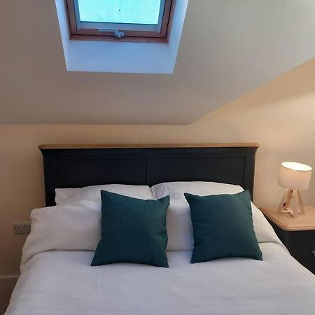 Roomy Penthouse 2 Double Bed Apartment - Spacious - Central Beeston - Free Secure Parking - ノッティンガム エクステリア 写真